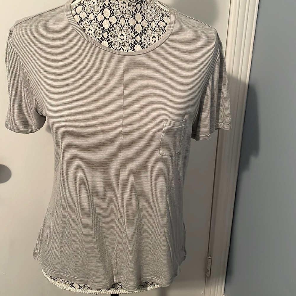 J Brand t-shirt in grey size L